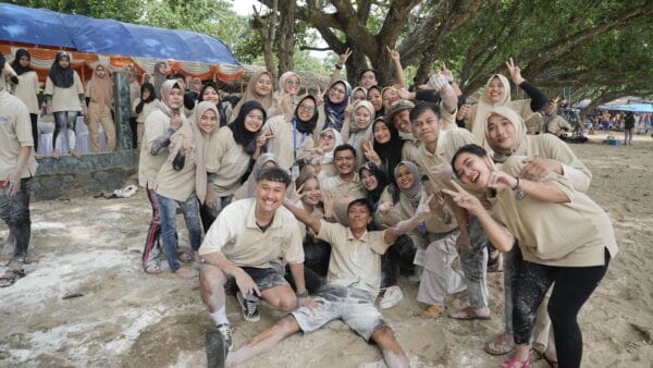 Top Point Hosts Unity Event For Indonesian Staff At Pantai Anyer In January 2024