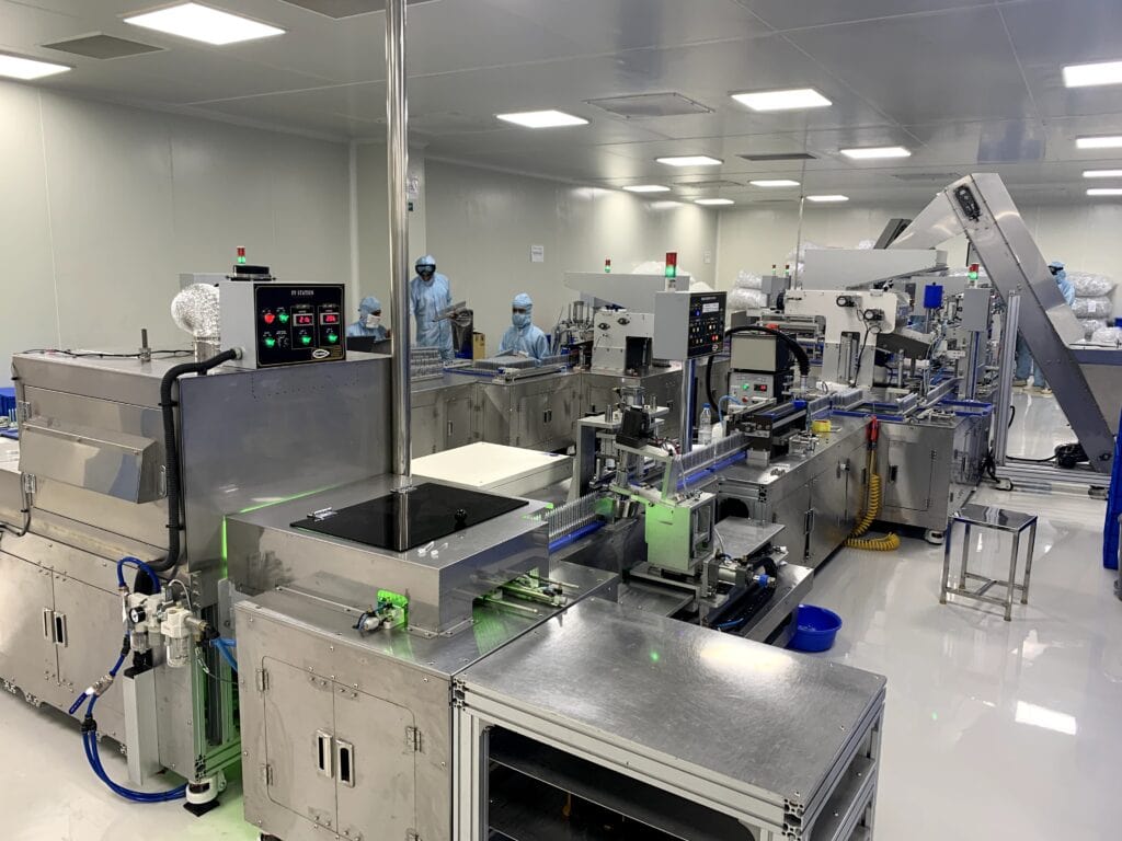 Read more about the article TOP-POINT Successfully Installs Overseas Disposable Syringe Plant