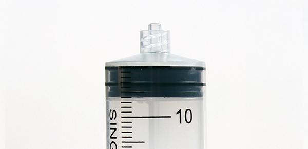 Front view of a syringe needle